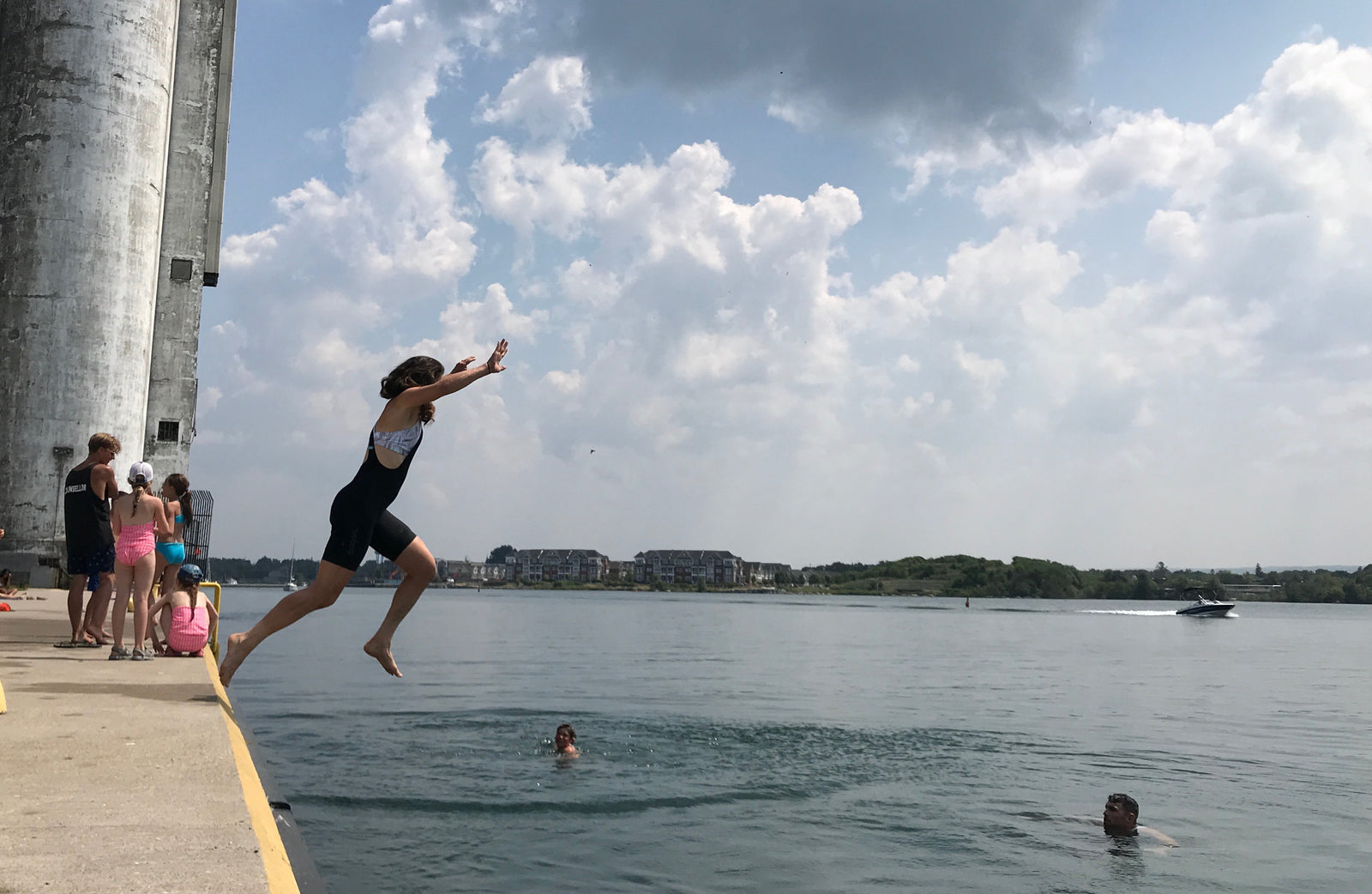 How to Stay Hydrated in the Heat