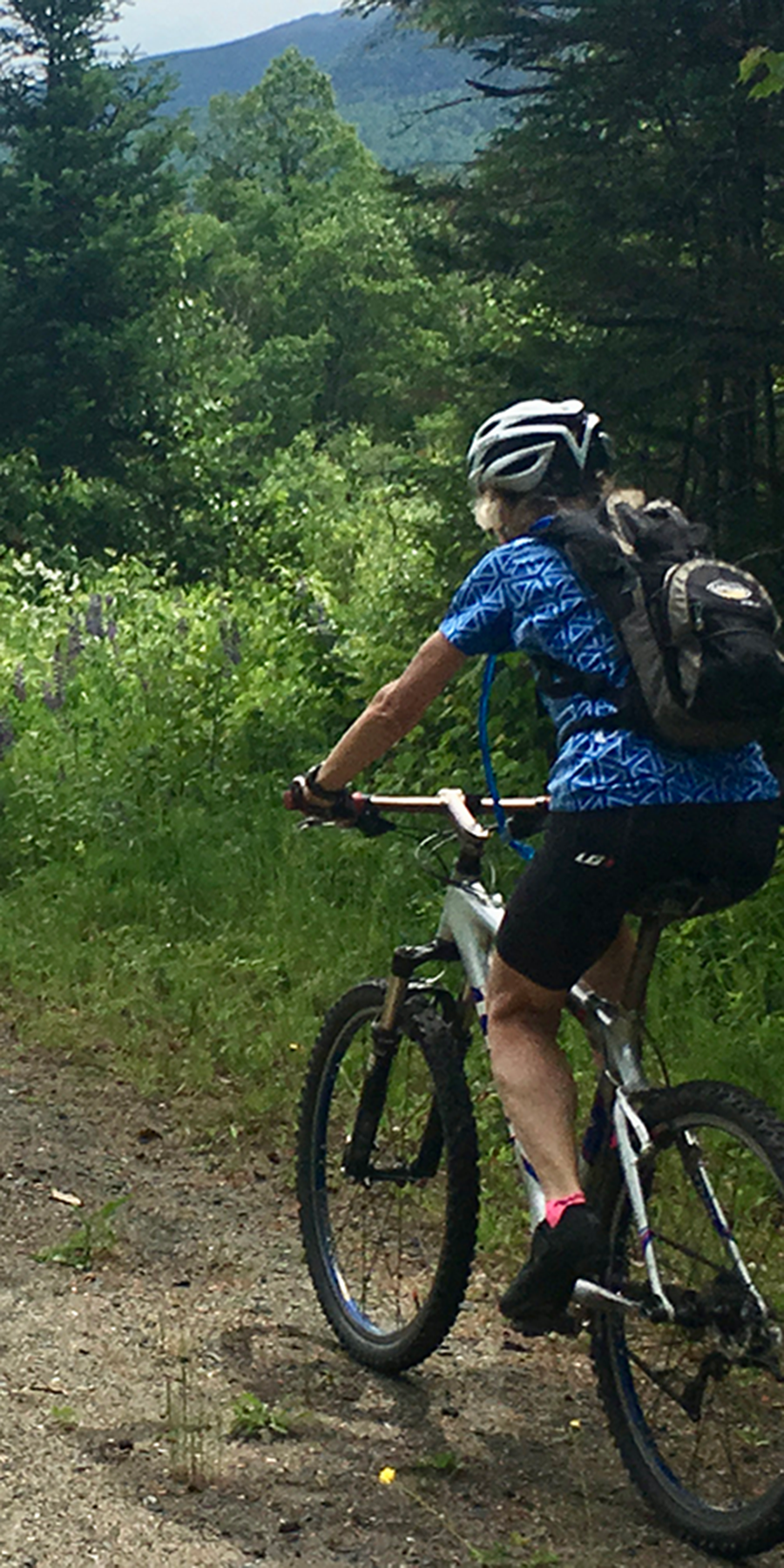 Mountain Biking the xNHAT