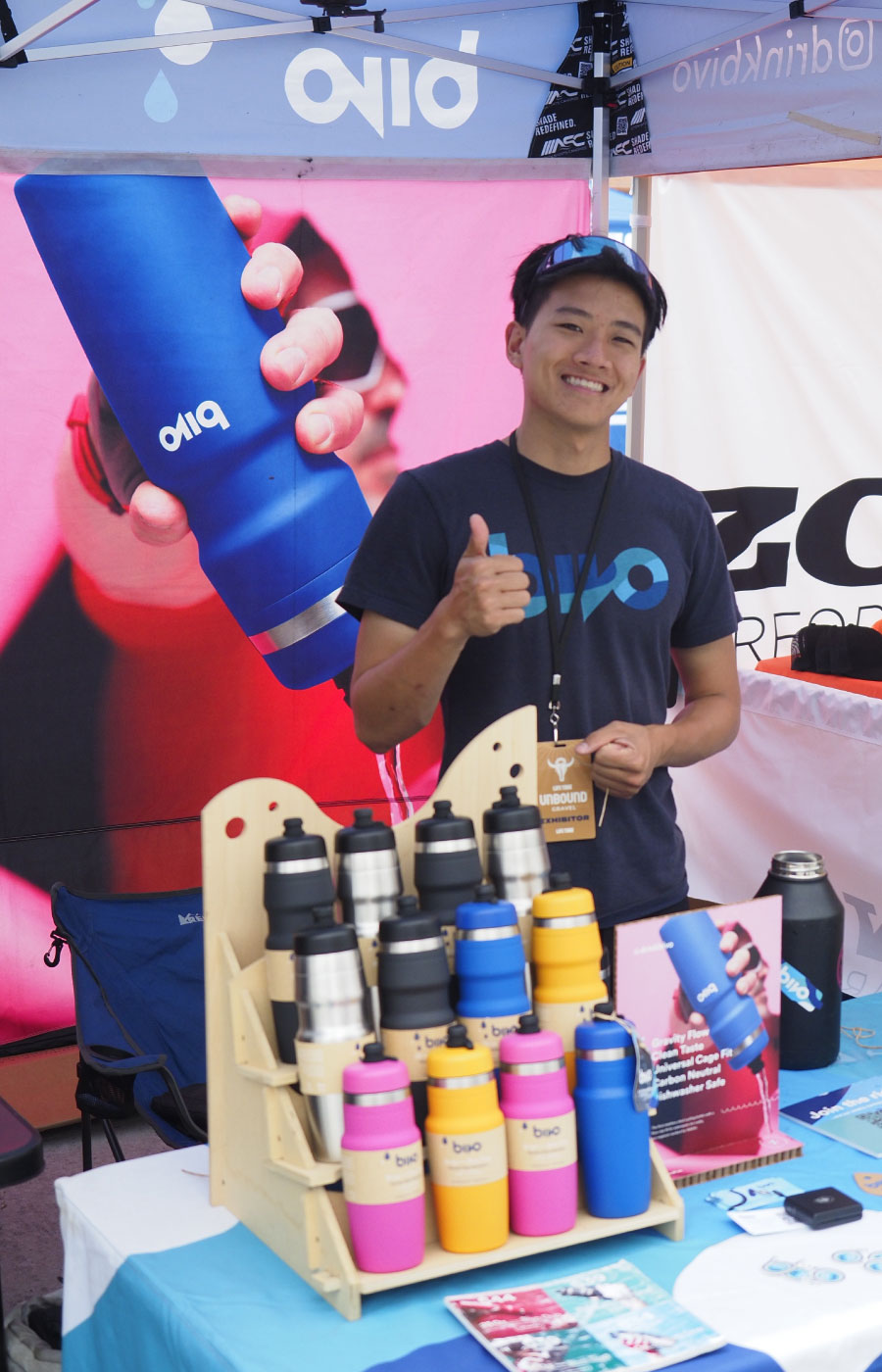 Jaab at Event Selling Bivo Cycling Water Bottles